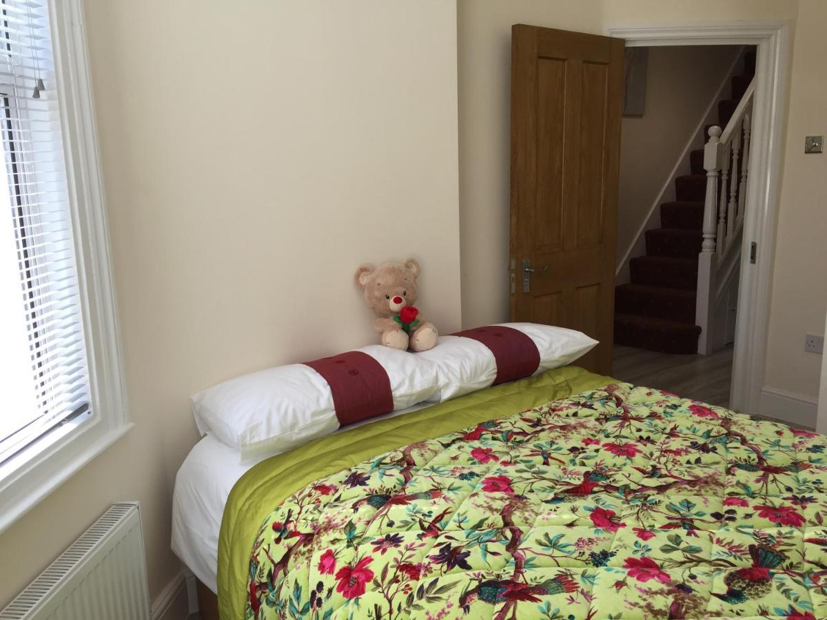 Bed and Breakfast Yellow House Chelsea à Londres Extérieur photo